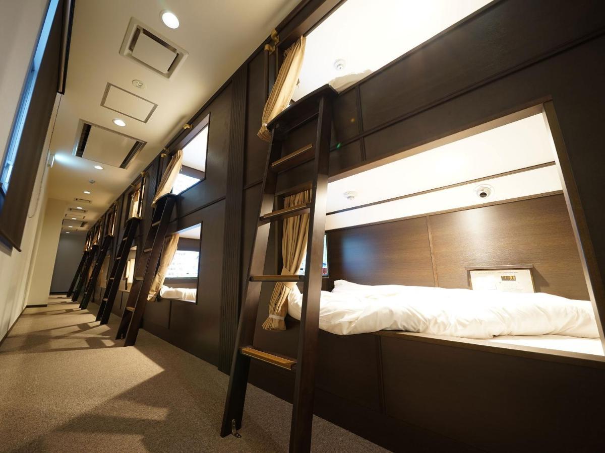 Wellcabin Tenjin - Male Only Fukuoka  Ngoại thất bức ảnh