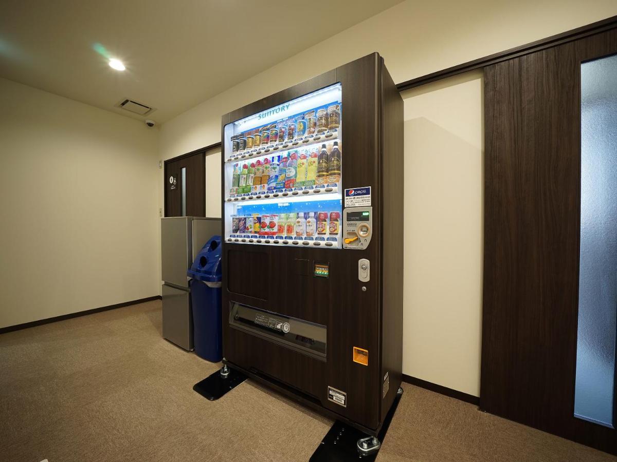 Wellcabin Tenjin - Male Only Fukuoka  Ngoại thất bức ảnh