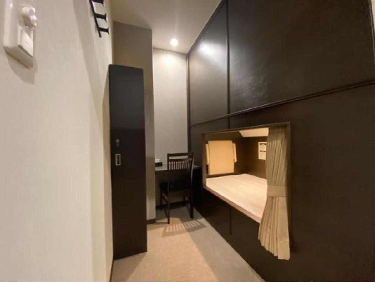 Wellcabin Tenjin - Male Only Fukuoka  Ngoại thất bức ảnh